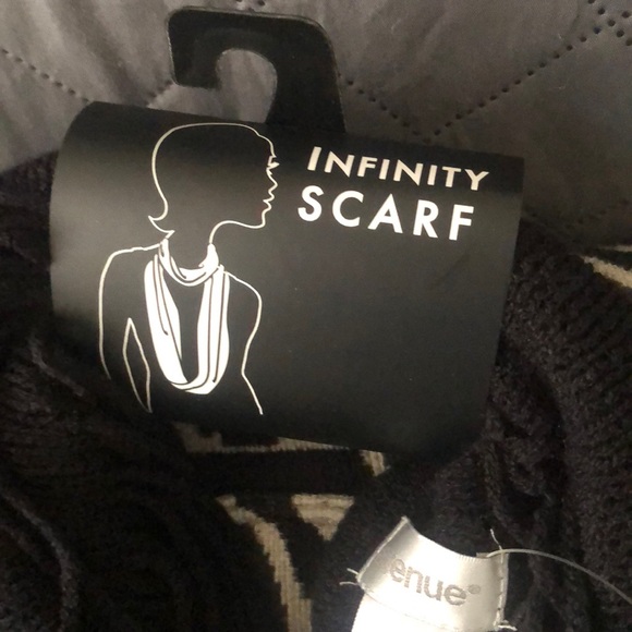 Infinity Scarf - Picture 2 of 6